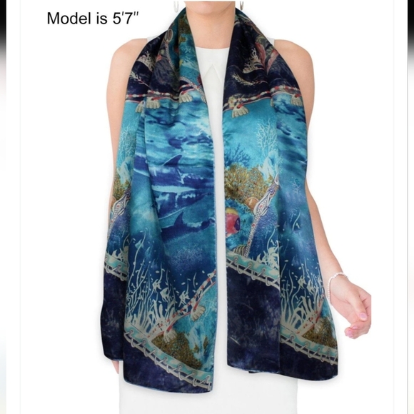 Luxury 100% Silk Long Scarf Fish Hawaii Vacation World Under The Sea Art To Wear - Picture 10 of 10